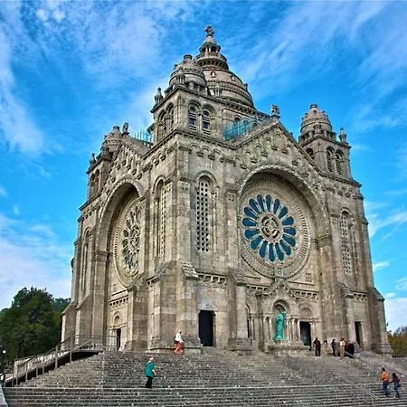 Amorosa Park Ii * 维亚纳堡